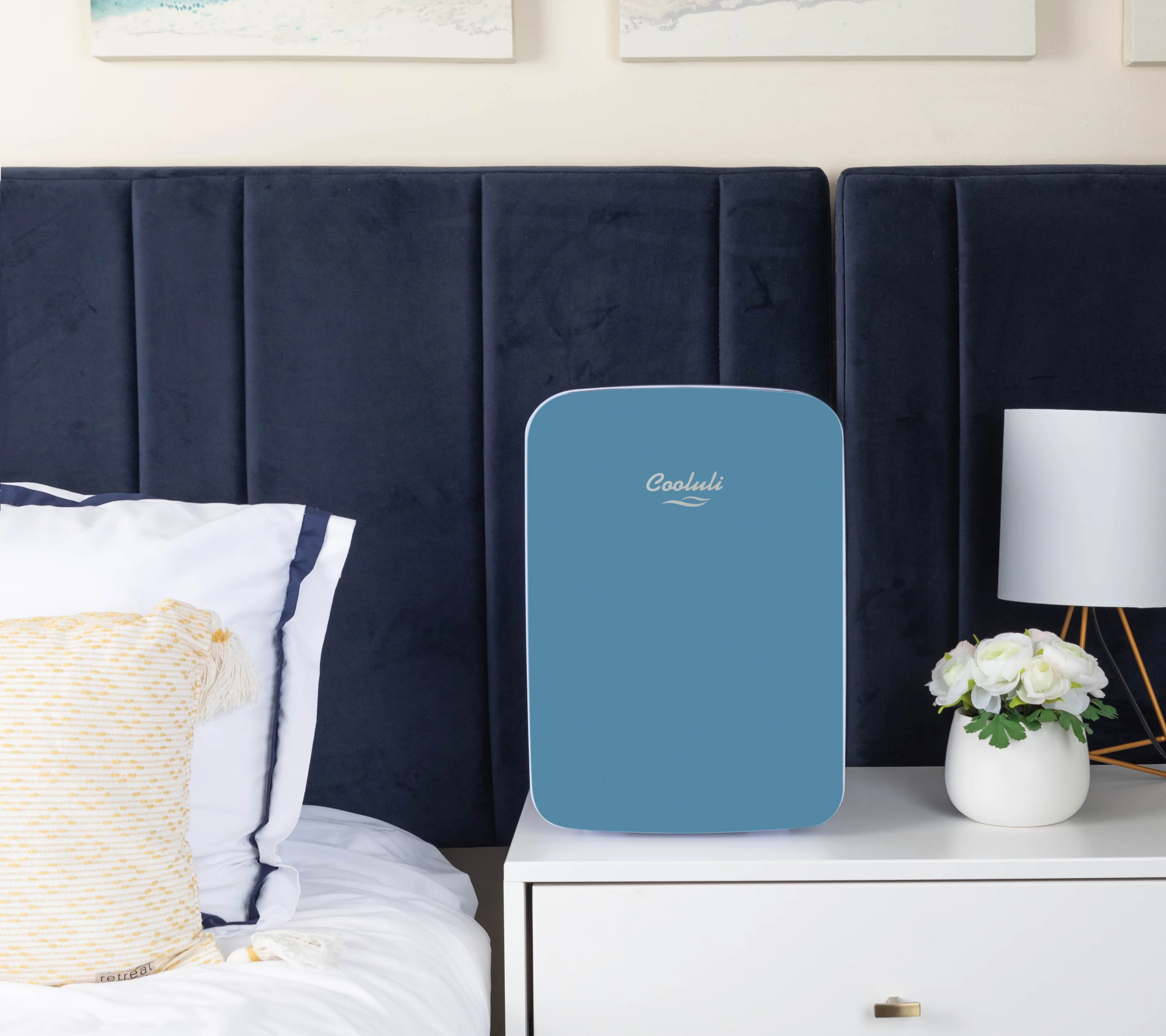 Cooluli Infinity Black 15 Liter Compact Portable Cooler Warmer Mini Fridge for Bedroom, Office, Dorm, Car - Great for Skincare & Cosmetics (110-240V/12V)